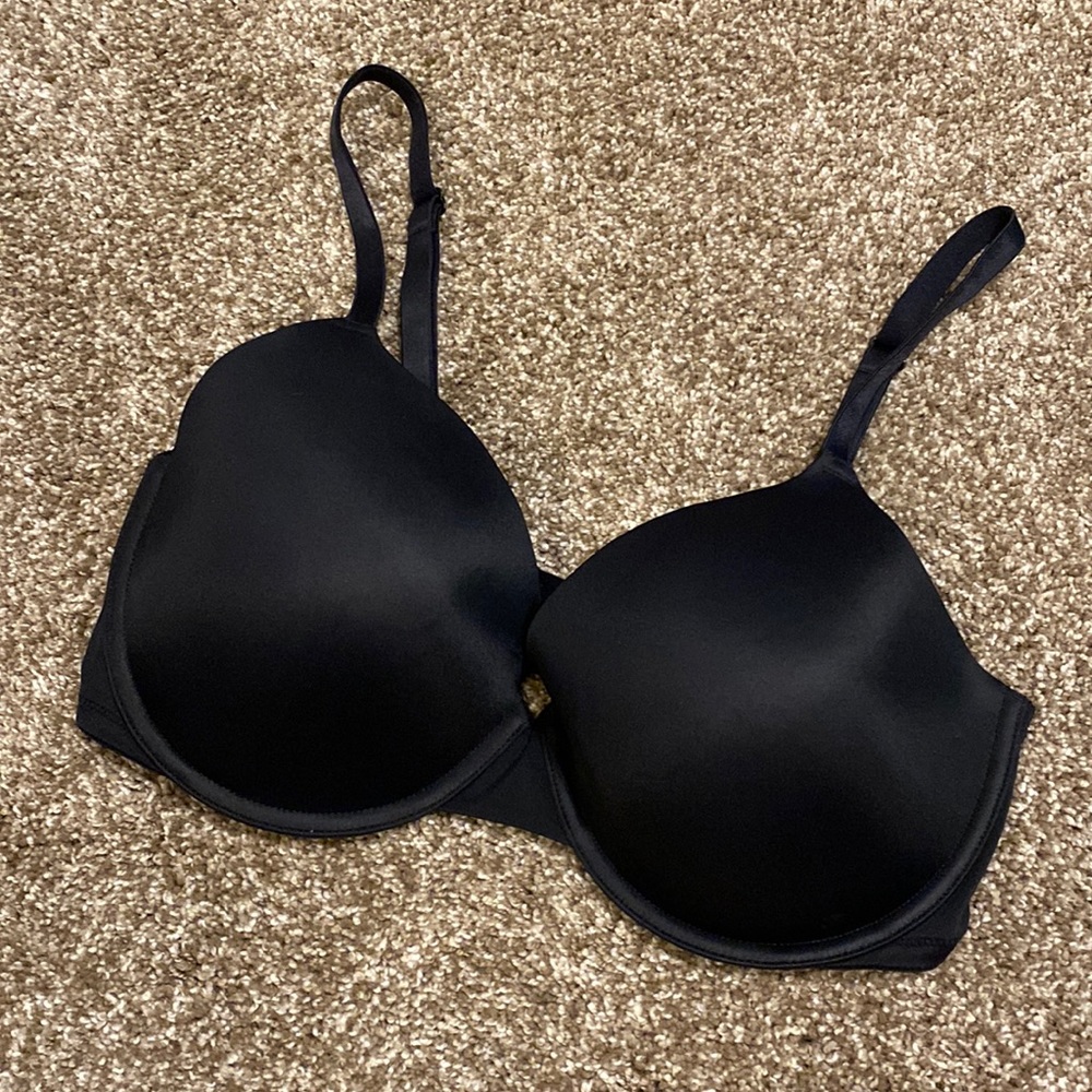 Black PINK t shirt bra. Size 36DD